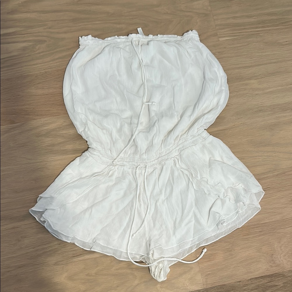 Cutest coverup!! Seafolly White Ruffled Strapless Swim Cover, M, GUC
